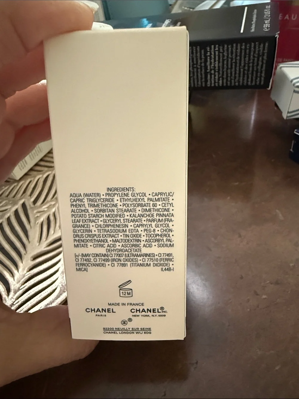 CHANEL Les Beiges Sheer Healthy Glow Highlighting Fluid - Sun-kissed